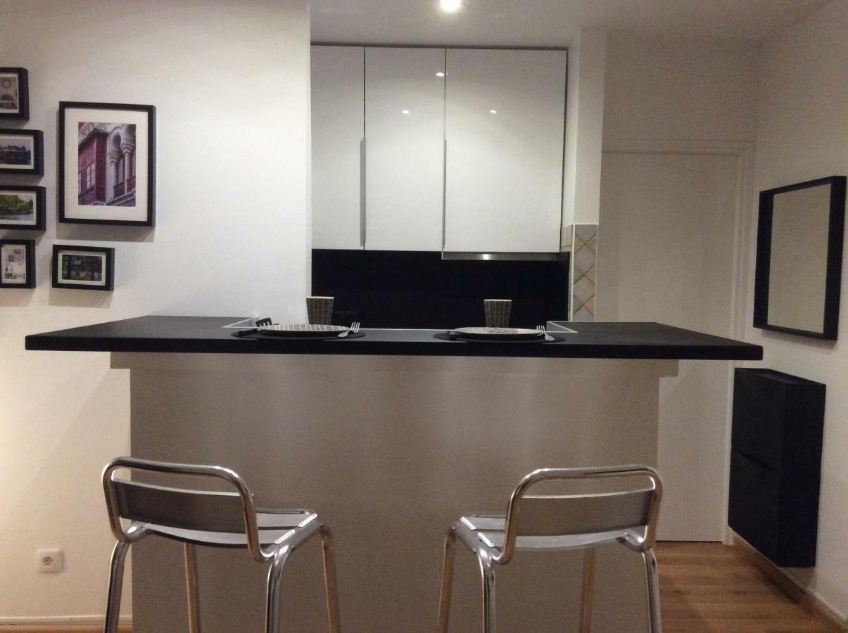 Appartement Au Calme Avec Terrasse Vichy Bagian luar foto